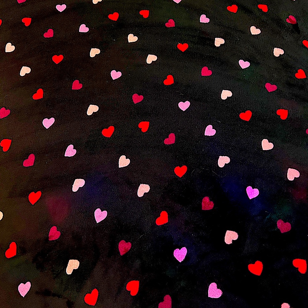 I have 1 VS 50x60“ super soft&warm blanket available!! NWT in package still